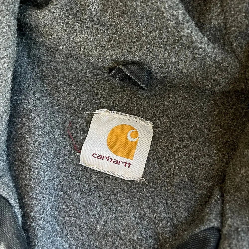 Carhartt black hooded work wear jacket